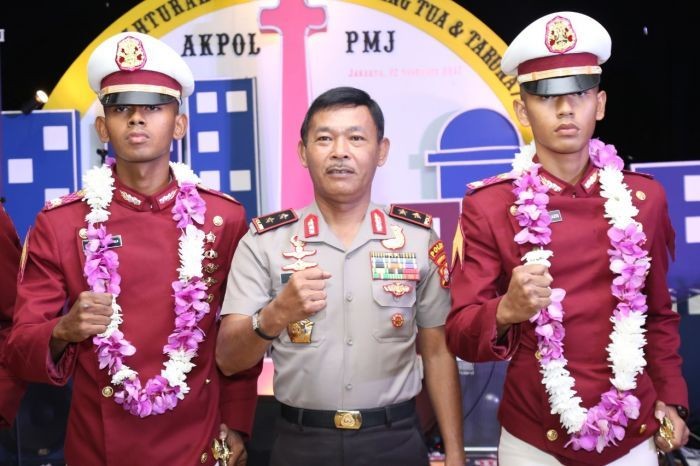 Polisi Janji Turunkan Semua Atribut FPI di Jawa Barat