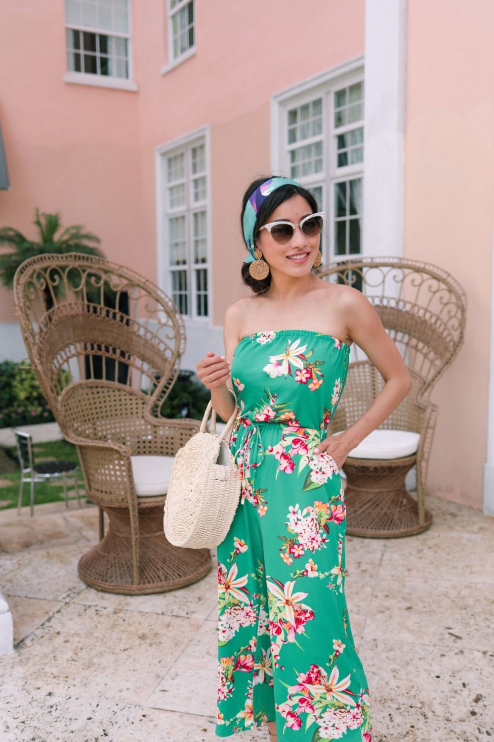 9 Ide Style Kece dengan Jumpsuit  untuk Outfit Pantai  nan Modis