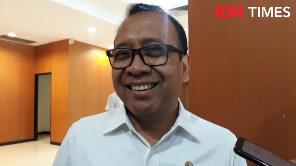 Faldo Maldini Tepis Anggapan Dukungan Jokowi ke Ketua PSSI Iwan Bule  