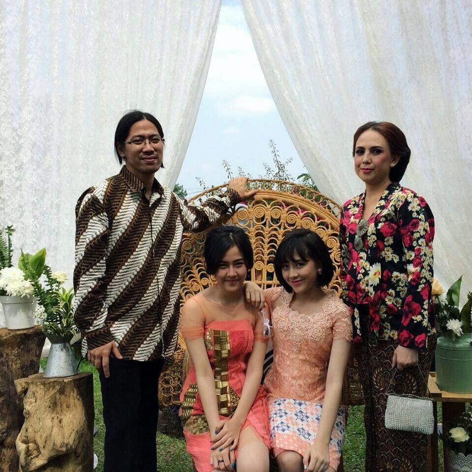 Kompak! 10 Potret Kedekatan Adhisty Zara Eks JKT 48 dengan Ibunda