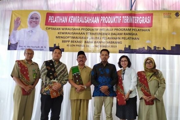 Kemnaker Gelar Pelatihan Kewirausahaan Batik di Kulon Progo