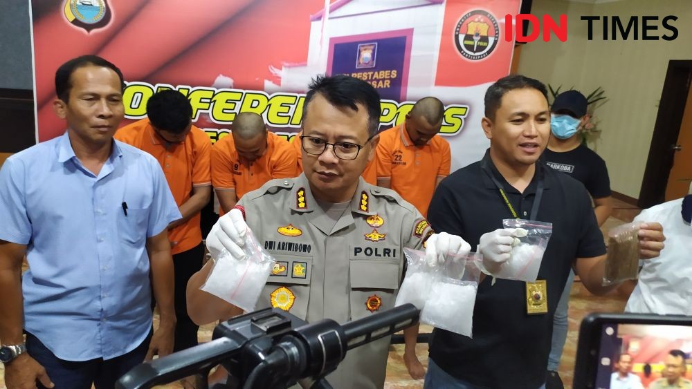 Polisi Gagalkan Peredaran 1,3 Kg Narkoba di Makassar