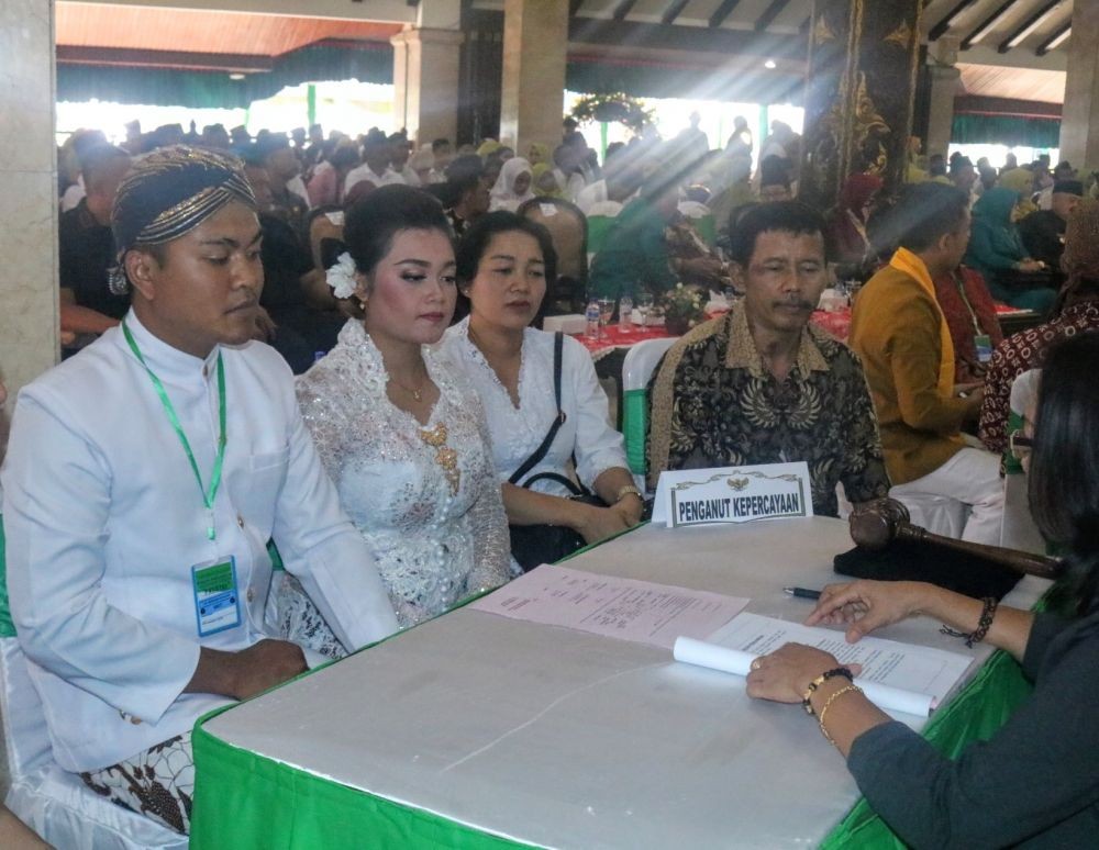 283 Pasangan Ikut Nikah Massal di Pendopo Kabupaten Malang 