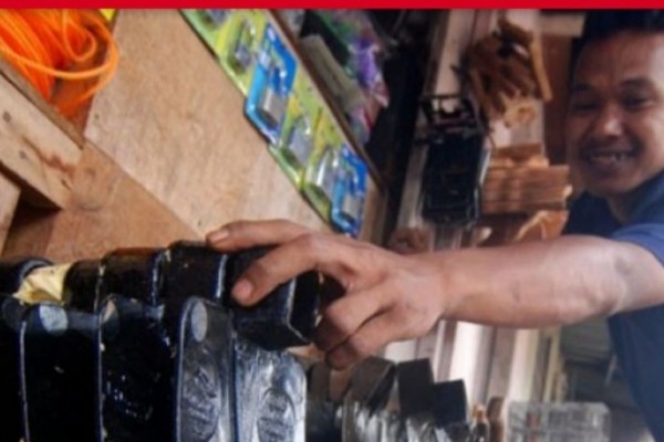 Impor Cangkul dan Enam Kejutan Lain di Awal Periode Kedua Jokowi
