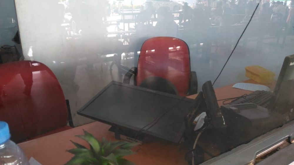 Penumpang Mengamuk, Rusak Loket Sriwijaya Air di Bandara Makassar  