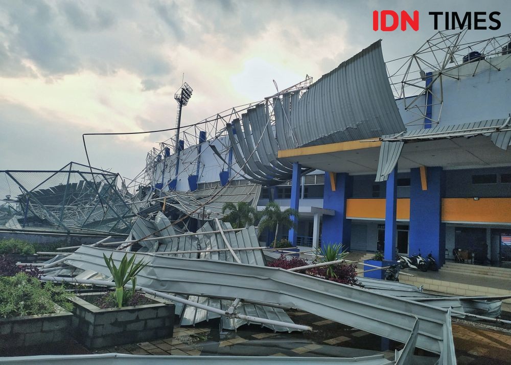 Stadion Arcamanik Ambruk karena Hujan, Ini Penjelasan Pemerintah