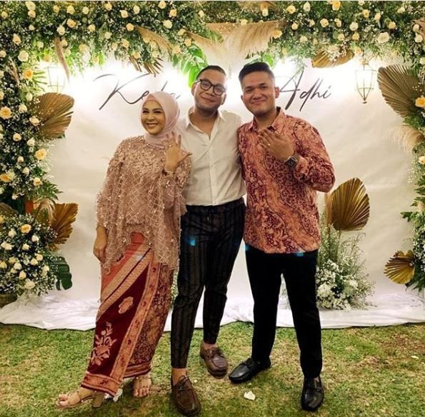 Mantap Nikah Muda, 10 Prosesi Pertunangan Kesha Ratuliu & Adhi Permana