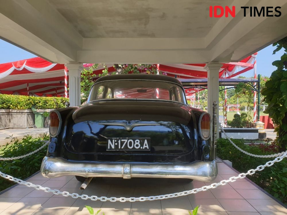 [FOTO] Opel Kapitan 1956, Mobil Bung Tomo Asal Jerman yang Bersejarah