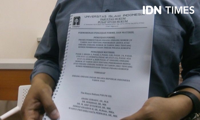 Jokowi tak Keluarkan Perppu KPK, UII Ajukan Judicial Review 