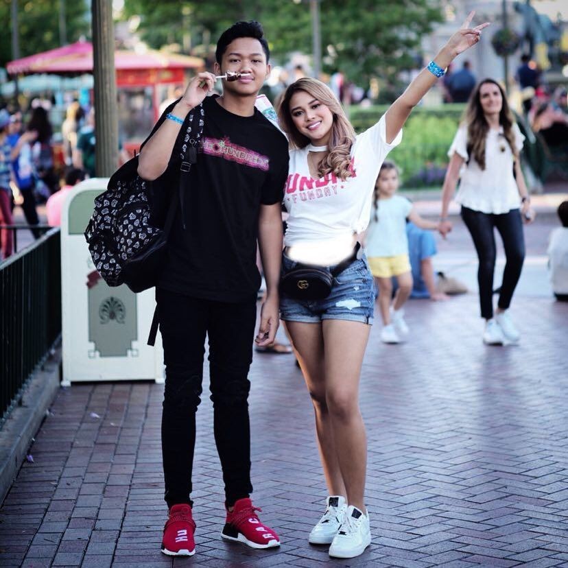 Sibling Goals! 10 Momen Kedekatan Azriel dan Aurel Hermansyah