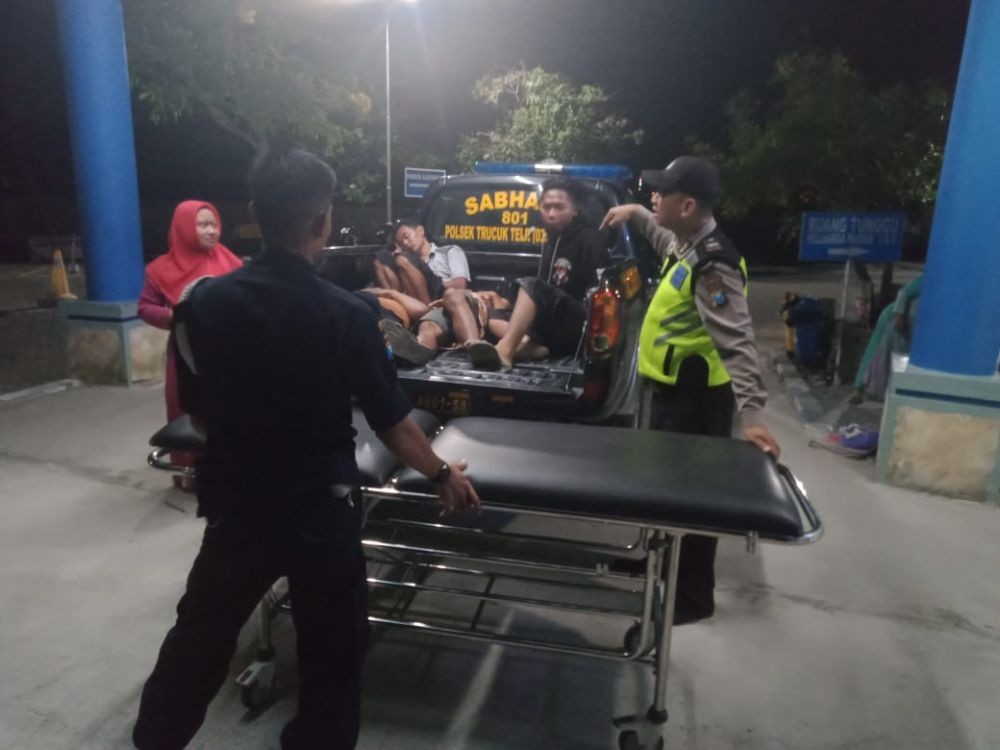 Minibus Masuk Sungai di Bojonegoro, Diduga Kuat karena Sopir Mengantuk