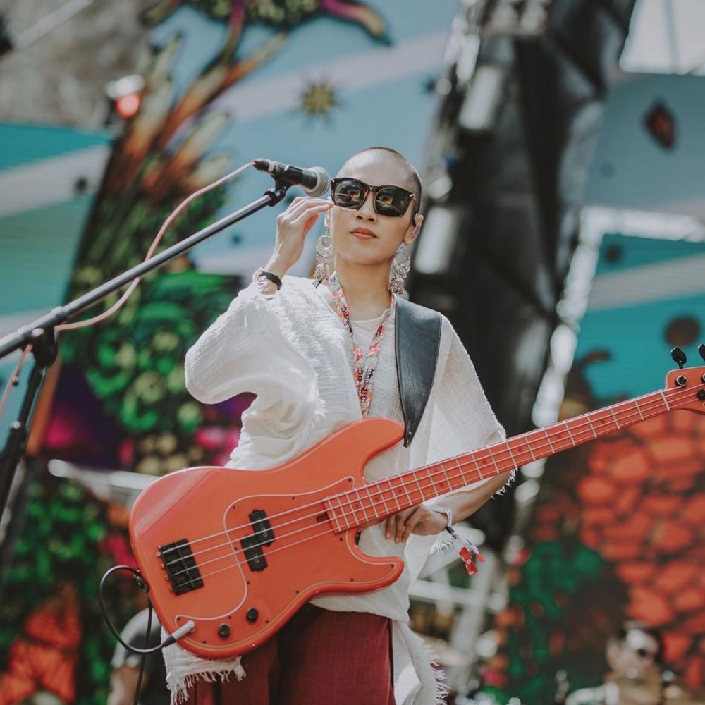 10 Style Unik Gusti Arirang, Putri Sulung Djaduk Ferianto