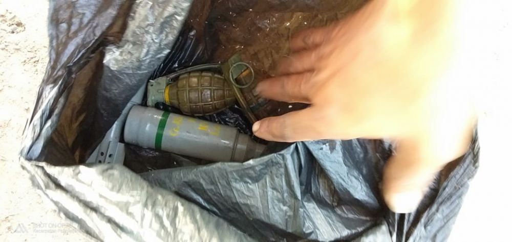 Heboh Petugas Kebersihan Temukan Granat Aktif Dekat SPBU di Pangkep