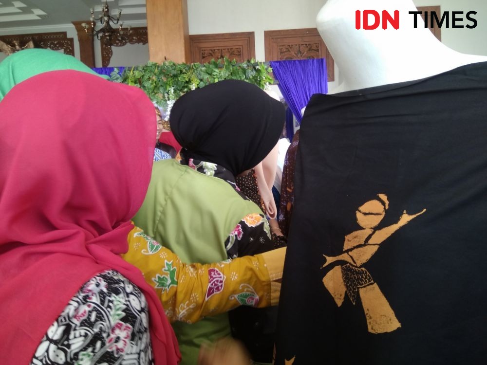 Unik, Batik Madiun Akan Ditambah Logo ‘Kampung Pesilat’