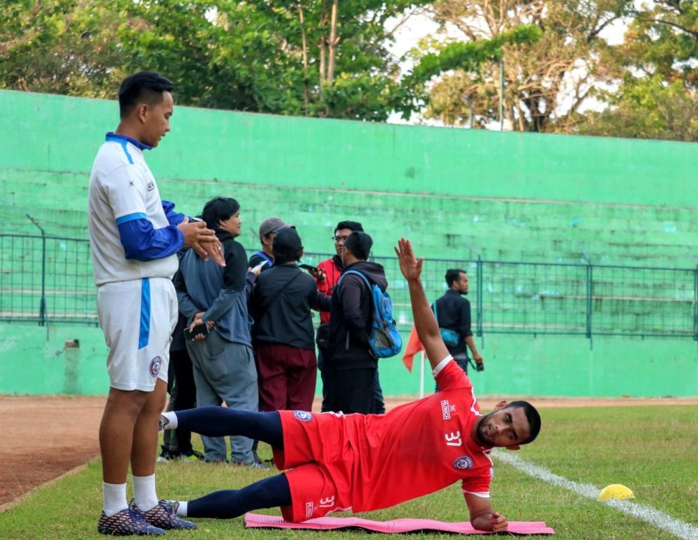 Arema FC Sisakan Tujuh Laga, Agil : Kalau Bisa Harus Sapu Bersih 