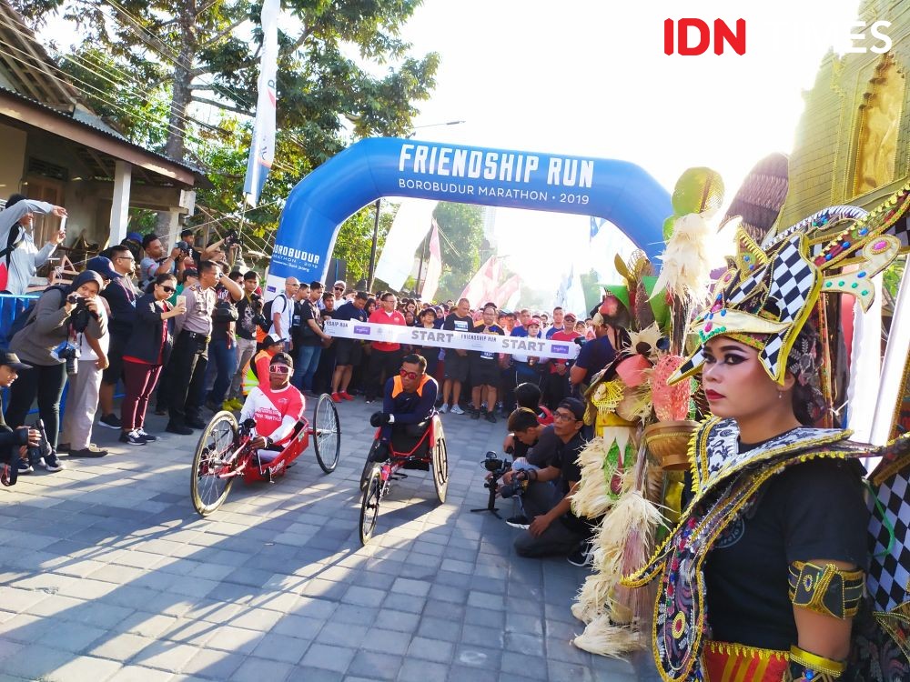 [FOTO] Keseruan Friendship Run di Ajang Borobudur Marathon 2019