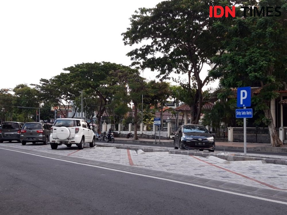 Parkir Tengah Jalan Sudah Bisa Digunakan, Masih Ada yang Sembarangan