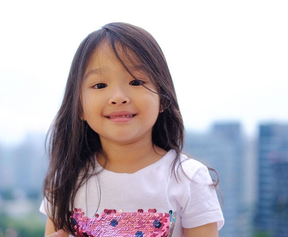 Memesona Sejak Kecil, 10 Anak Artis yang Paling Dinantikan Dewasa