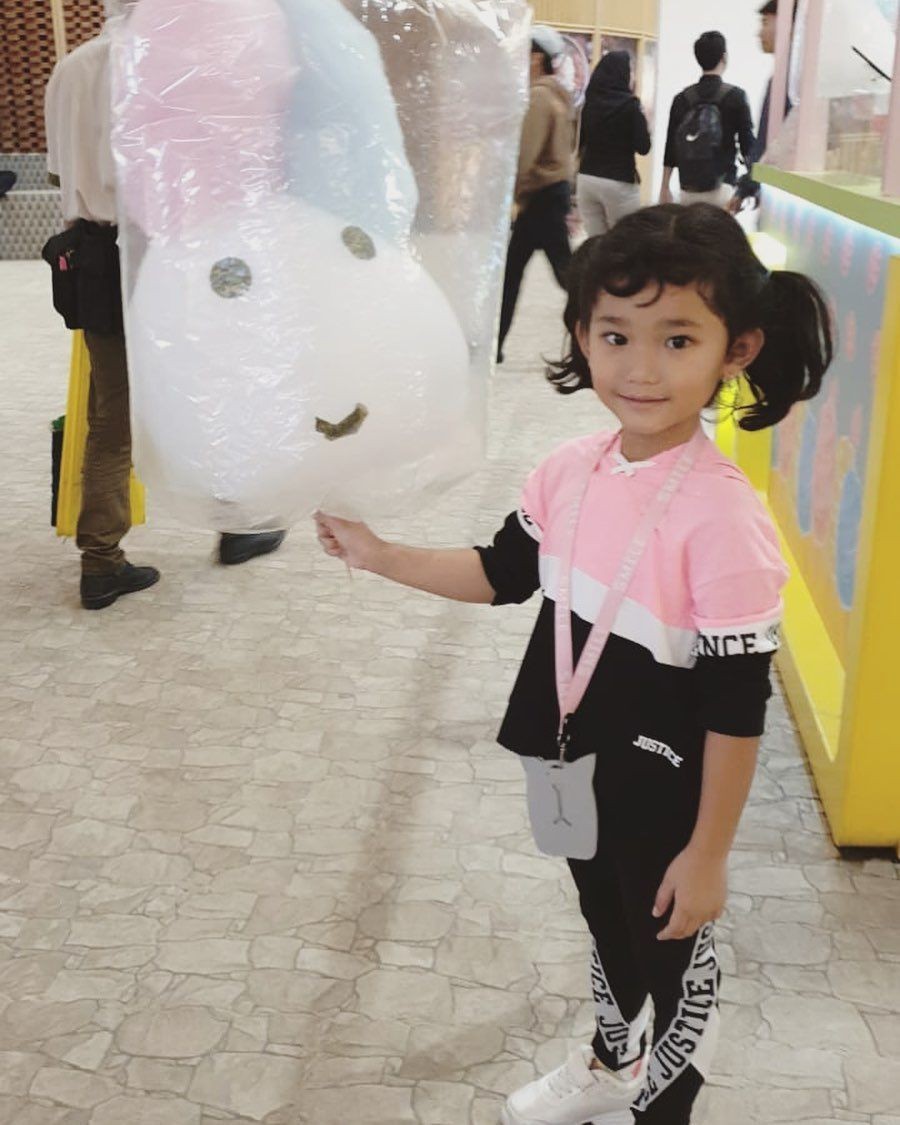Memesona Sejak Kecil, 10 Anak Artis yang Paling Dinantikan Dewasa