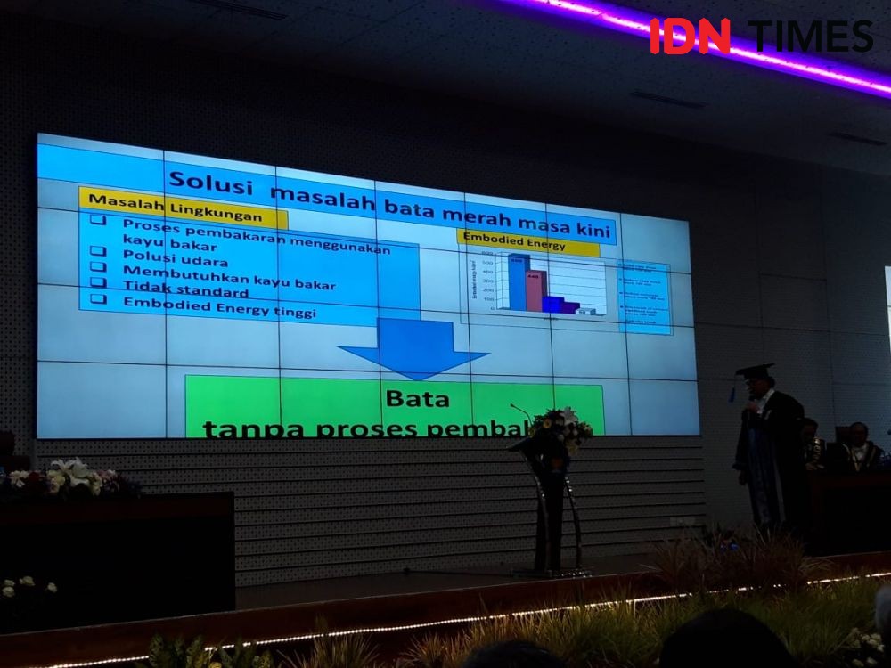 Kurangi Polusi, Dosen ITS Ciptakan Bata Ramah Lingkungan