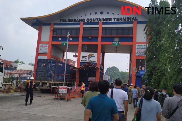 Cuti Bersama, Kegiatan Ekspor di Pelabuhan Boom Baru Tetap Ramai