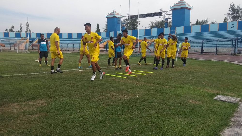 Bermain Tanpa Beban, Badak Lampung FC Siap Redam Permainan Persela  