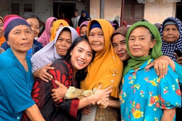 Puteri Komarudin Beberkan Fenomena Bank Emok, Bunganya 30 Persen!