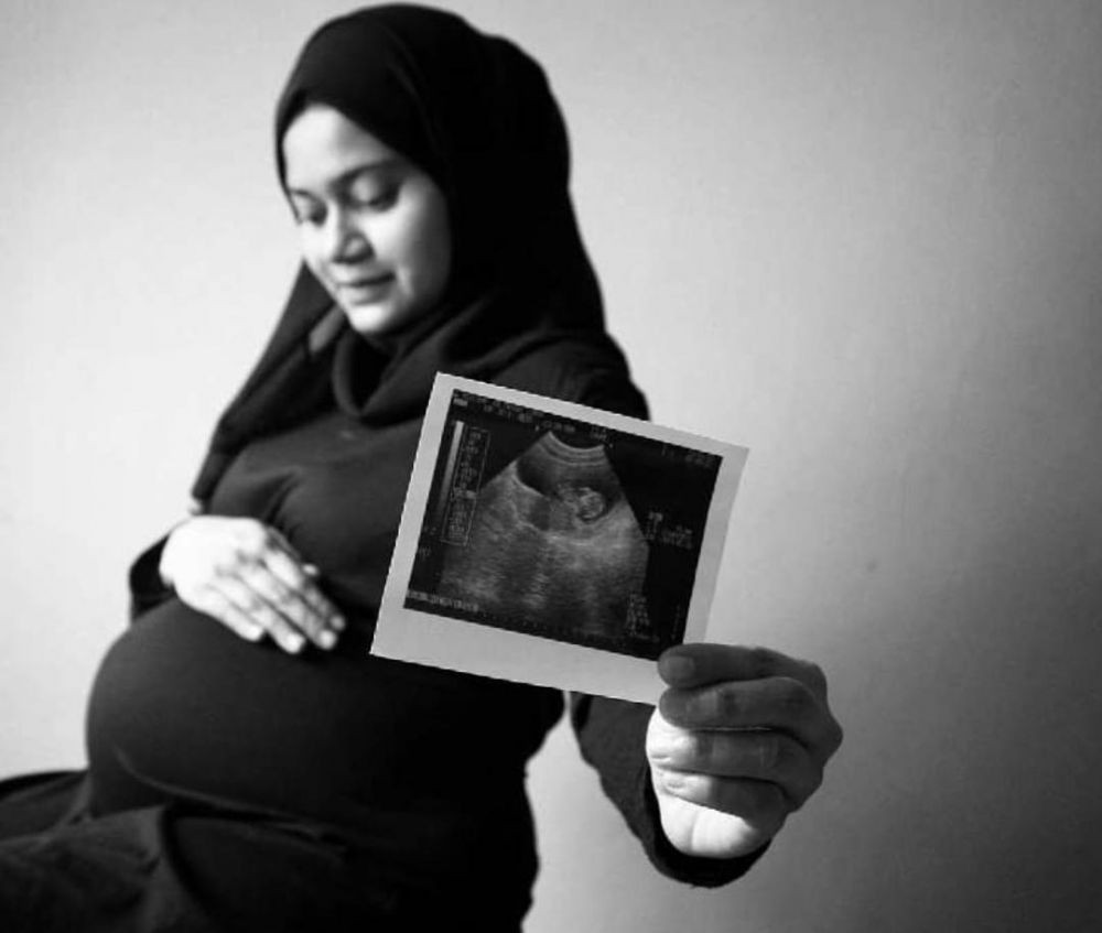Fatima Elkareem, Jurnalis Foto yang Hijrah ke New Born Photography