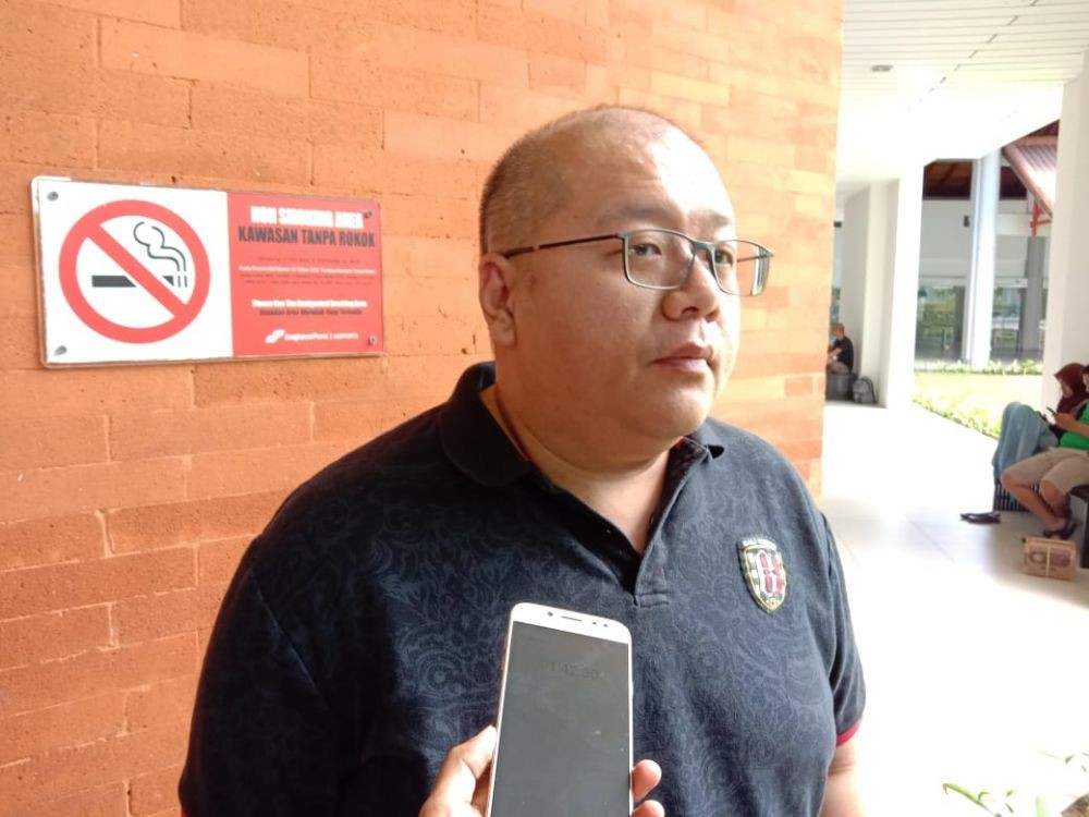 Jenazah Istri Spaso Dibawa ke Jakarta, Kedua Anaknya Terus Menangis