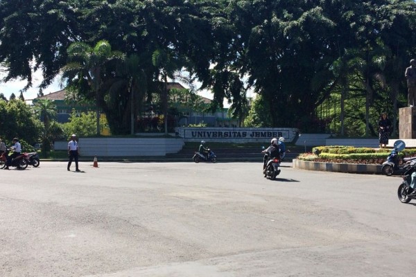 Sehari, Pepohonan di Unej Mampu Memproduksi 206 Ton Oksigen