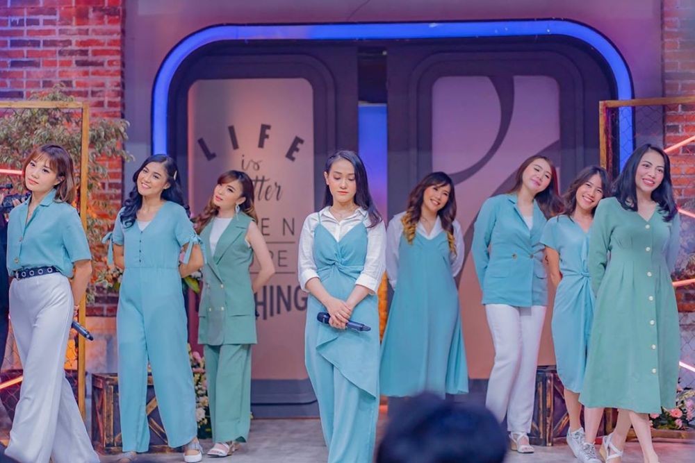Energik, 10 Potret Cherrybelle saat Manggung Lagi