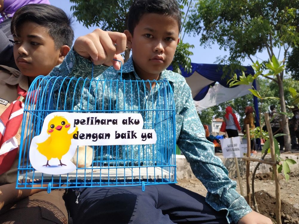 Nihil Kajian, Program Ayam Pemkot Bandung Hambat Kreativitas Siswa