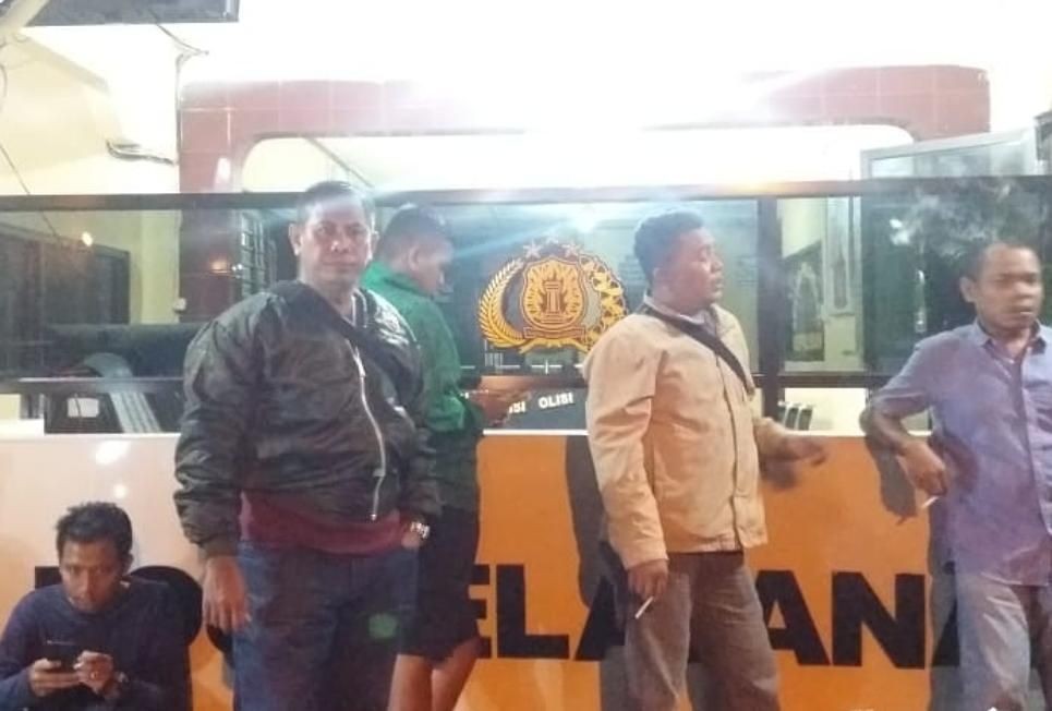 Pulang dari Palembang, Bus PSMS Dilempari Saat Melintas di Labura