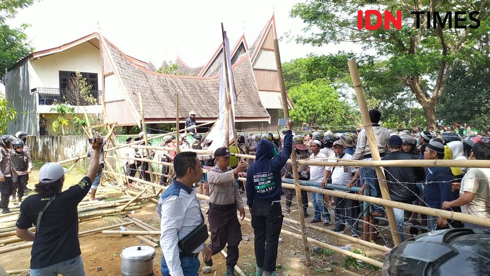 Sengketa Lahan, Dua Kelompok Warga di Makassar Bentrok