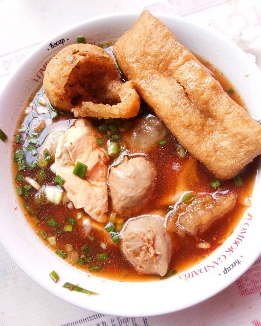 Rekomendasi Tempat Makan Bakso Paling Populer Di Surabaya