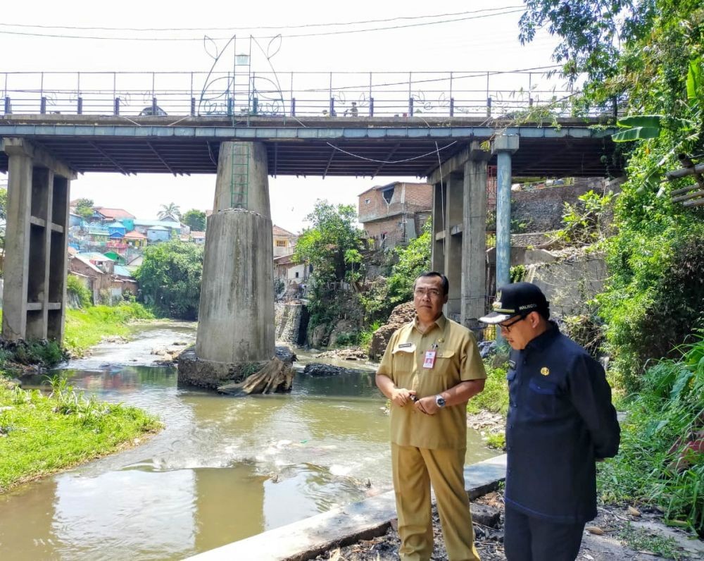 Tinjau Renovasi Jembatan Muharto, Sutiaji: Insya Allah Sesuai Jadwal