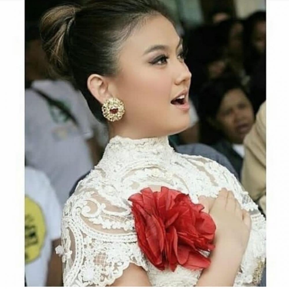 10 Gaya Kebaya Ala Agnez Mo Bukti Cinta Tanah Air 