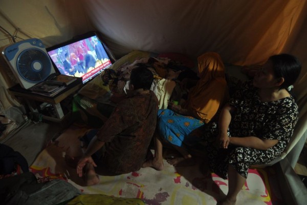 TV Analog Disuntik Mati, Riuh Warga +62 Sambut TV Digital