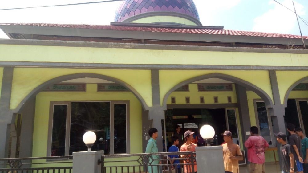 Nyaris Bonyok Dihakimi Massa, Penjual Minyak Curi Kotak Amal Masjid
