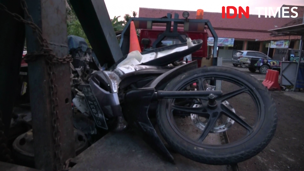 Tabrakan Truk Pengangkut Uang, Empat Pengendara Motor di Brebes Tewas