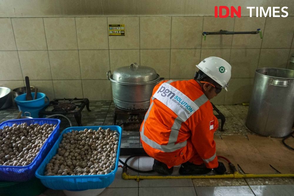 [FOTO] Bakso Mawardi Semarang Untung Berlipat Pakai Jargas PGN