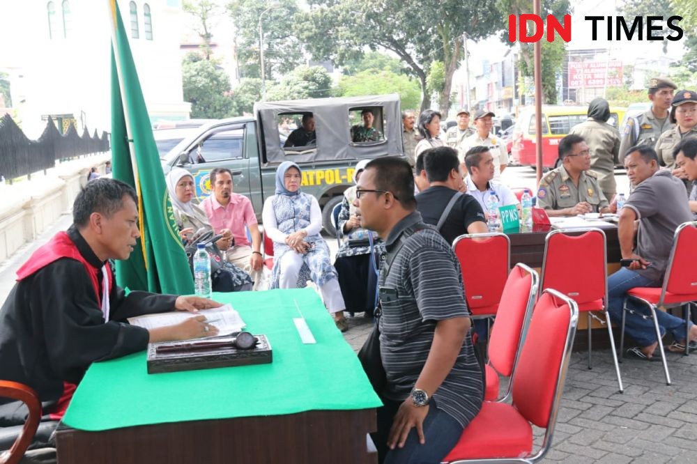 Merokok di KTR, 18 Orang Jalani Sidang Terbuka di Medan