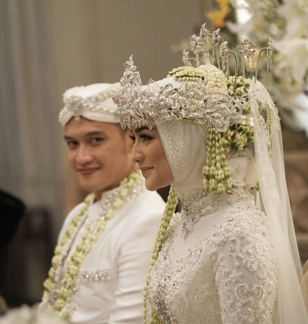 10 Potret Romantis Citra Kirana & Rezky dari Prewed hingga Sah Menikah