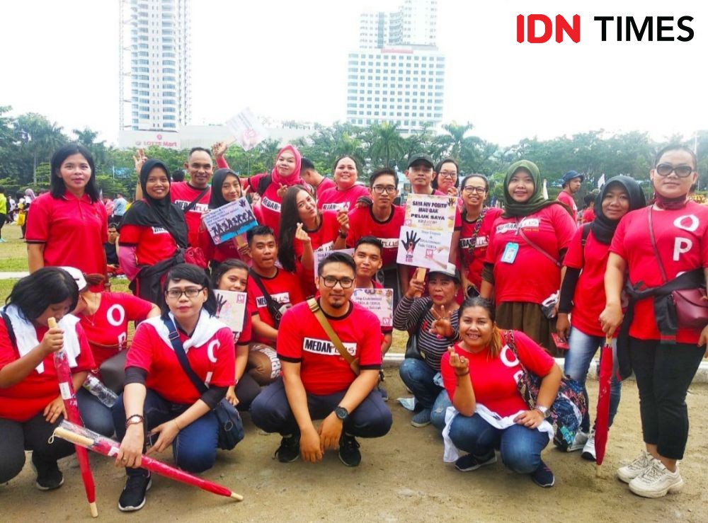 Hari AIDS Sedunia, Medan Plus Bagikan 200 Pita Merah