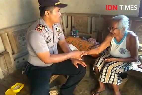 Sinergitas TNI Polri di Pati, Gotong Royong Perbaiki Rumah Tak Layak 