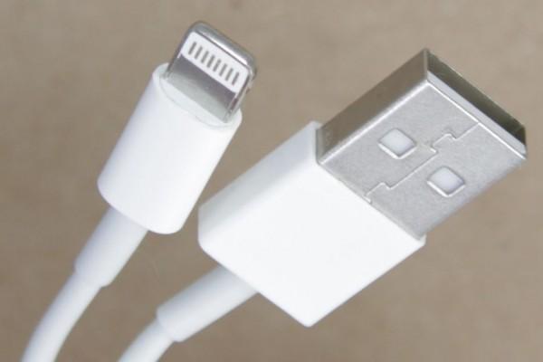 10 Tip Kabel Charger Hp Awet Supaya Kamu Gak Beli Yang Baru Melulu