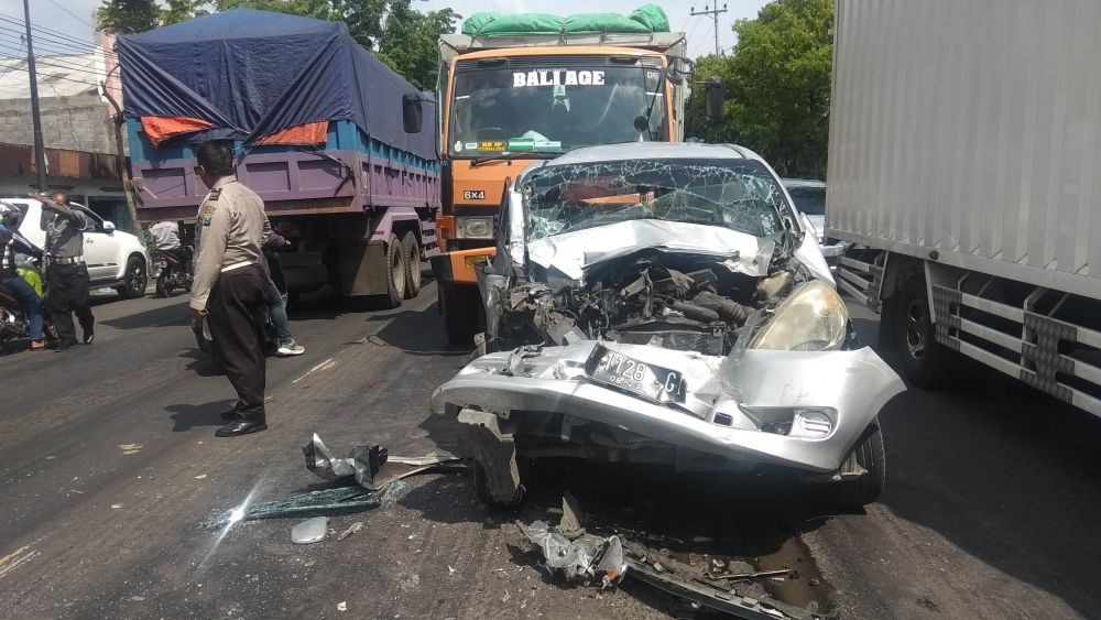 Kisah Hariyanto yang Selamat dari Kecelakaan Meski Mobilnya Ringsek