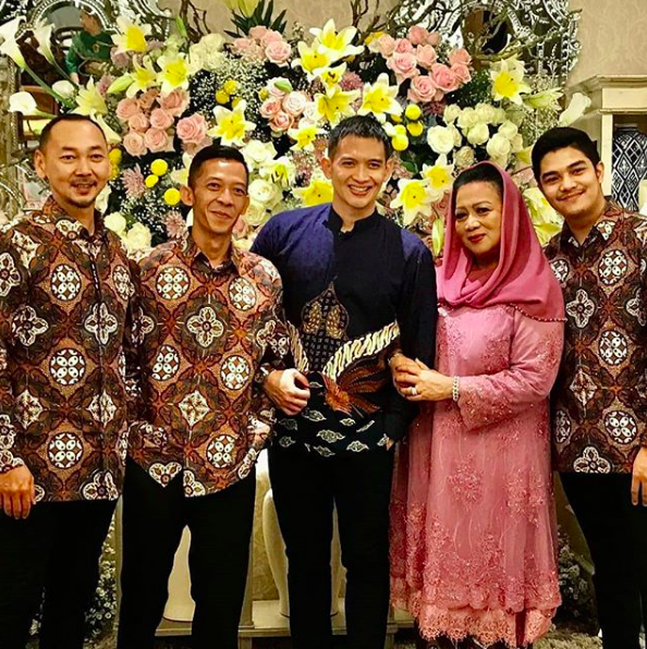 10 Momen Kedekatan Rezky Adhitya dan Orangtua Citra Kirana