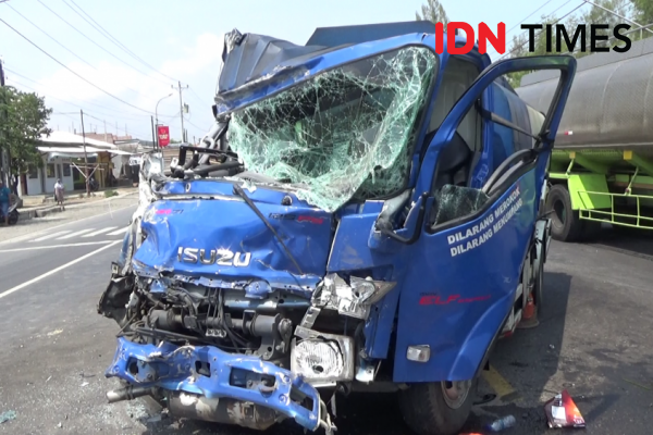 Kecelakaan Beruntun di Tegal Akibatkan Macet di Jalur Pantura