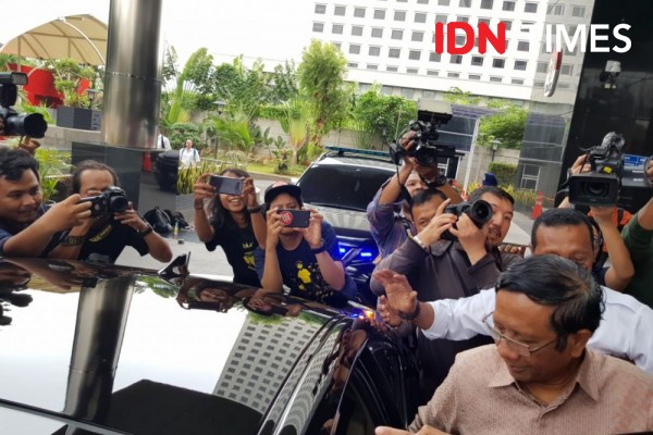 Mahfud Sebut Presiden Jokowi Belum Memutuskan Sikap Soal Perppu KPK